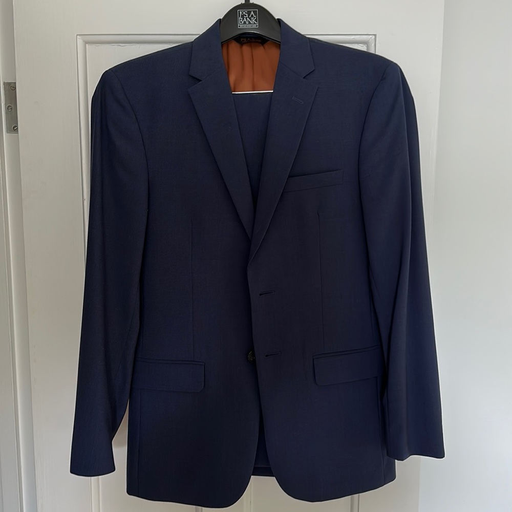 Jos A Bank Blue Suit Men’s 36R